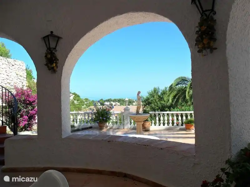 Senken überdachte Terrasse