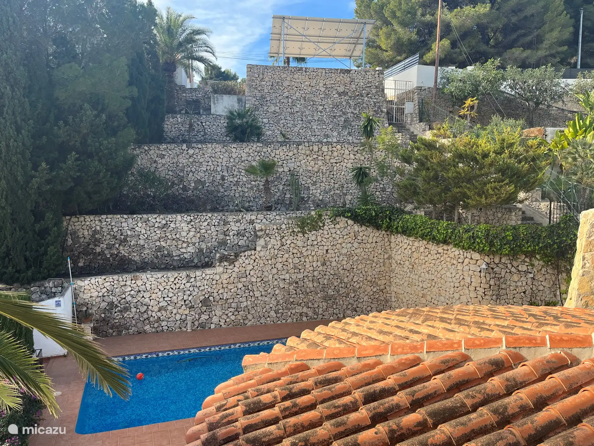 Terrassen neben dem Haus, Westseite