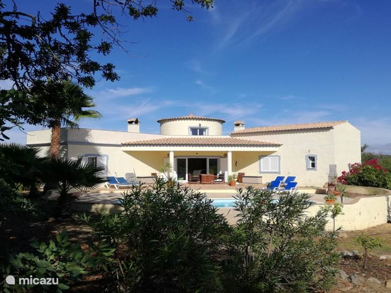 Holiday home in Portugal, Algarve, Moncarapacho Villa 1-6P Beautiful private villa w pool