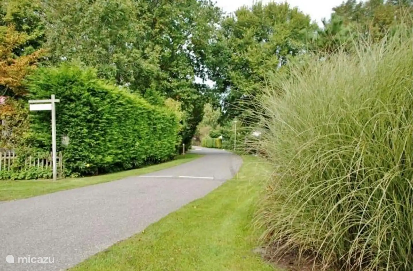 Spur auf der linken Seite, wo sich das Chalet befindet.