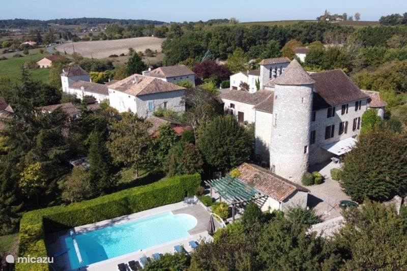 Vacation rental France, Dordogne, Sadillac Manor / Castle Chateau de Sadillac