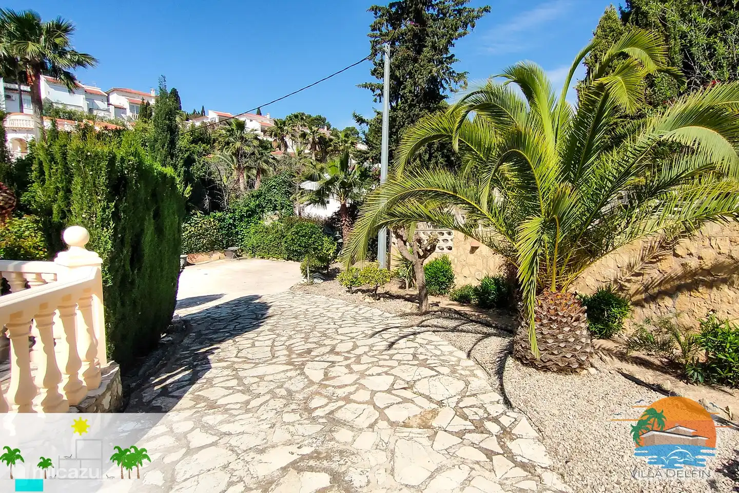 Kostenlose und sichere Parkplätze im schönen Garten