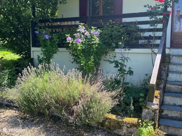 casa vacacional en Francia, Yonne, Chastellux-sur-Cure – laforge El jardín delantero