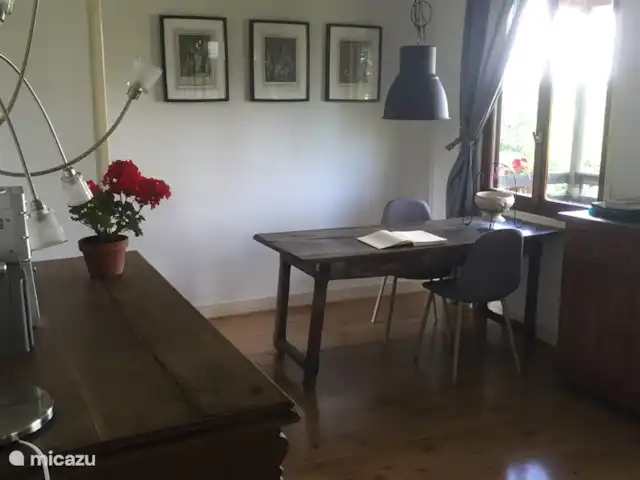 casa vacacional en Francia, Yonne, Chastellux-sur-Cure – laforge El comedor