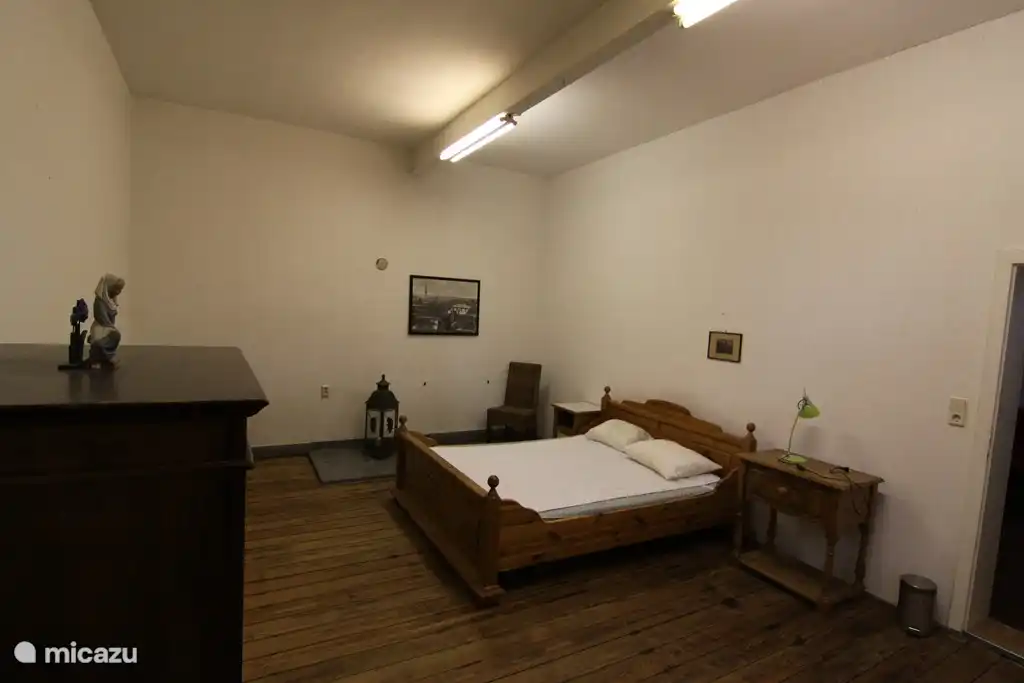 Großes Schlafzimmer im Erdgeschoss (30m2)