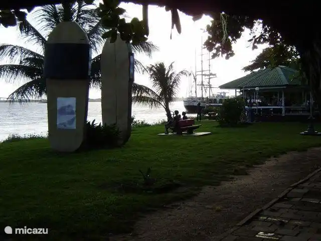 Near Huise Rosa. The Waterkant with a view of the Suriname River and Bosje bridge.