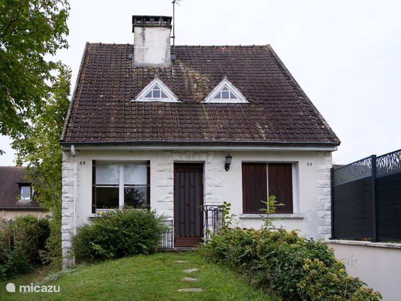 Holiday home in France, Seine-et-Marne, Moret-sur-Loing Holiday house Vakantiehuis Moret