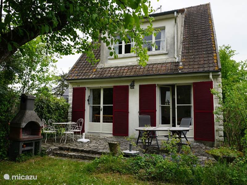 Holiday home in France, Seine-et-Marne, Moret-sur-Loing Holiday house Vakantiehuis Moret