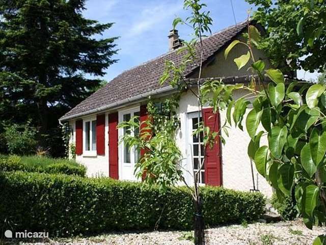 Holiday home in France, Yonne, Saint-Germain-des-Champs - holiday house La Source