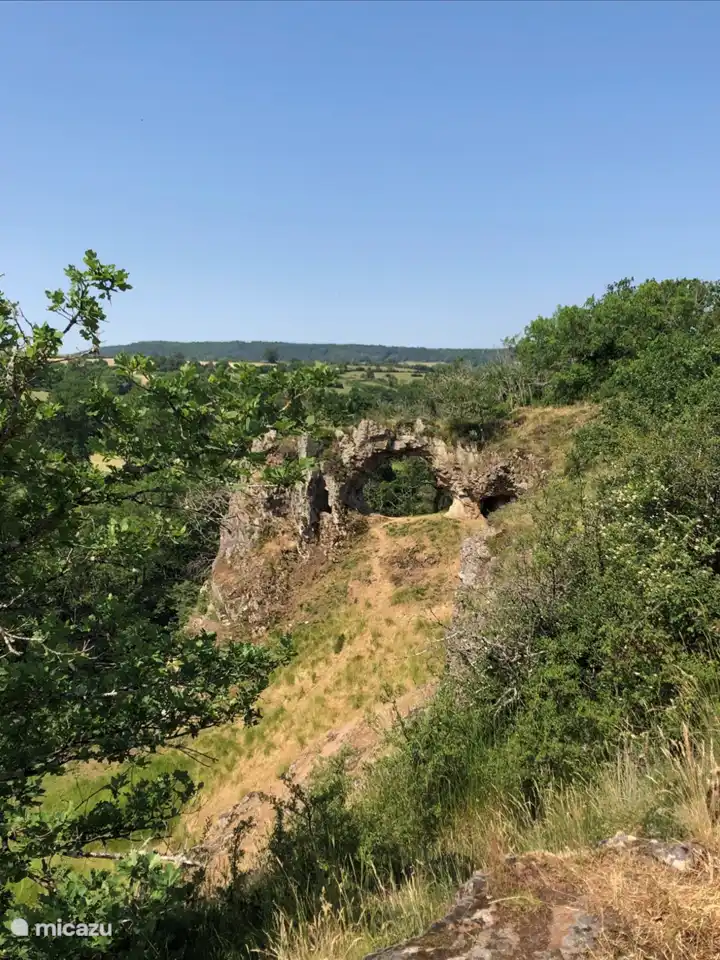 Pont d'arc des Morvan