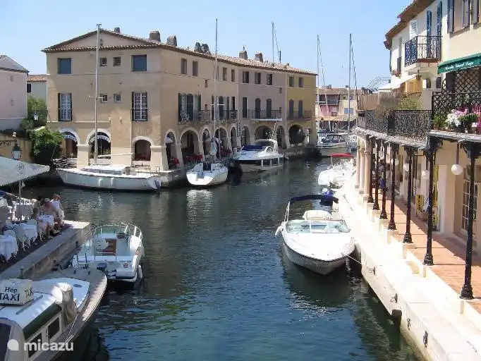 centro del pueblo de Port Grimaud