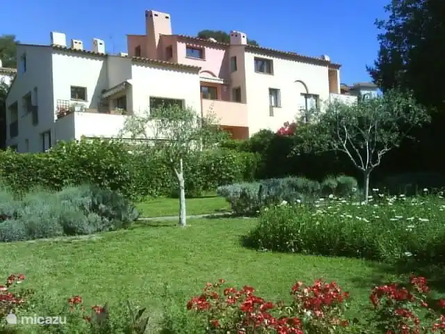 Residence Michel Ange en Francia, Costa Azul, Cagnes-sur-Mer - apartamento villa michel ange desde jardín/piscina