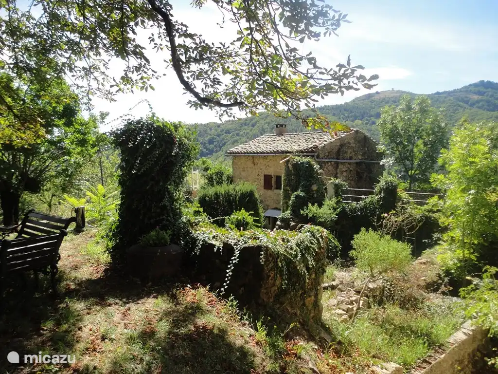 L'Amande Einfamilienhaus aus einem anderen Blickwinkel.