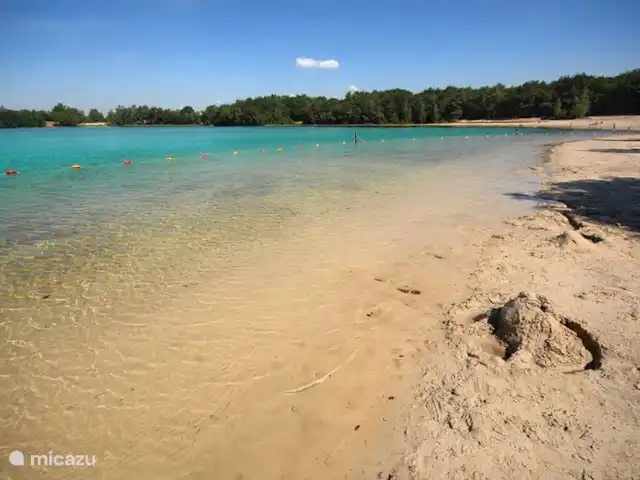 Sous le Chêne ferme de vacances | Pays-Bas, Drenthe, Diever - ferme Construisez un château de sable, allongez-vous simplement au bord de l'eau ou nagez dans les eaux calmes de 'Het Blauwe Meer'...