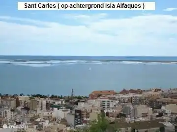 Zicht op Sant Carles en Port de Alfacs.