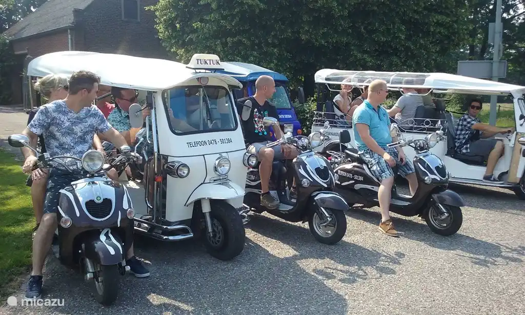 Mieten Sie ein Tuktuk oder einen Elektroroller bei unserer Schlüsselmanagerin Annie