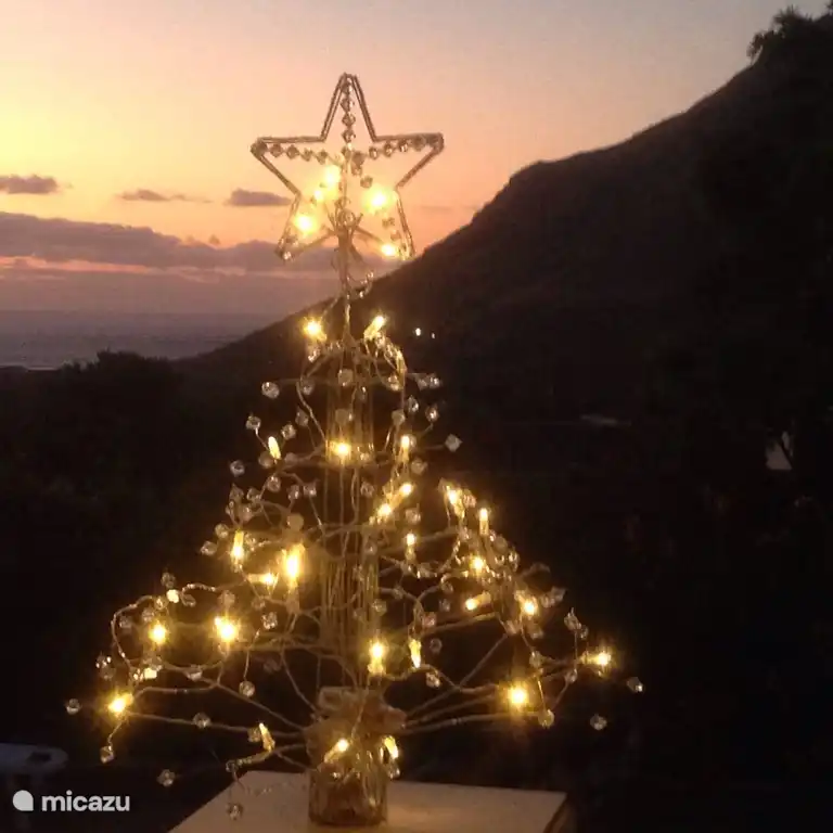 Während der Weihnachtstag dort einen afrikanischen Draht Weihnachten Boon zu glänzen!