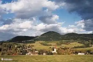 En las montañas del cuervo se puede practicar senderismo, ciclismo de montaña y parapente.