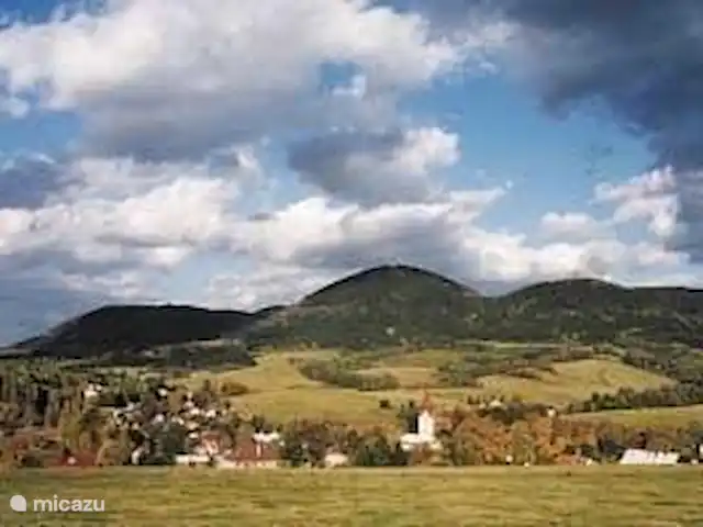 vakantiehuis huren in Tsjechië, Hradec Králové, Lampertice – Vakantiehuis DAVRI In het ravengebergte kunt u wandelen, mountainbiken en paragliden.