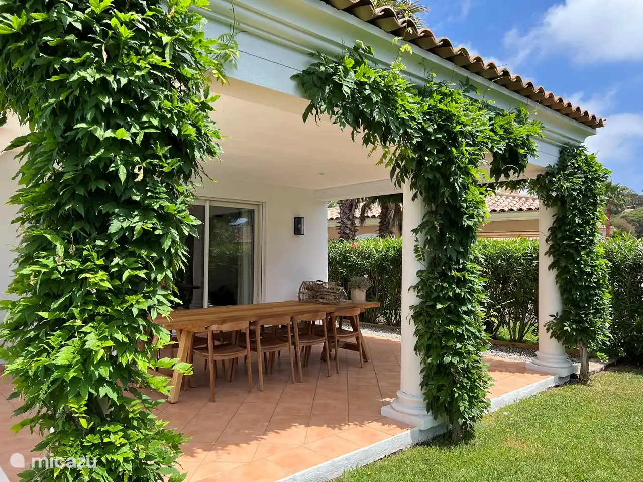 Überdachte Terrasse