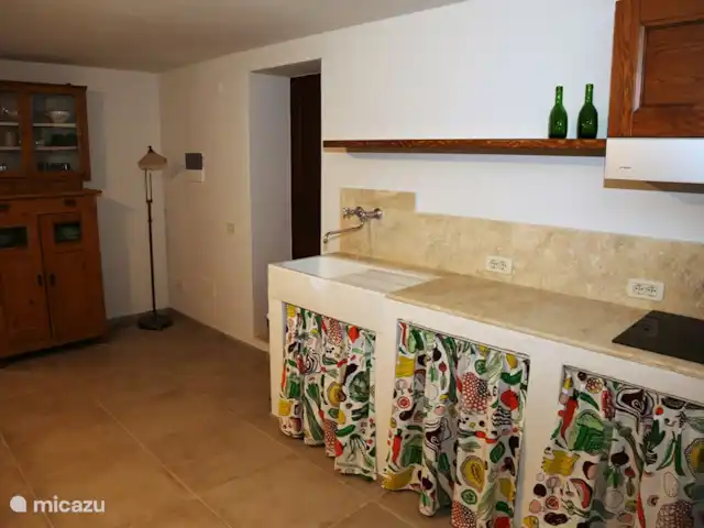 Cas'al Verde huren in Italië, Toscane, Castellina In Chianti - villa Bijkeuken met inductiekookplaat in het benedenverblijf.