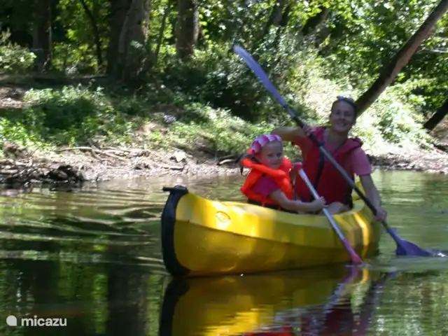 la charente en Francia, Charente, Écuras - casa vacacional Piragüismo en el río Tardoire.