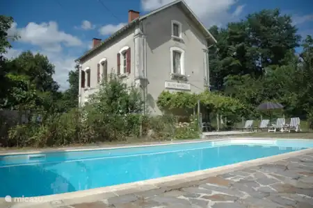 Jardin et piscine