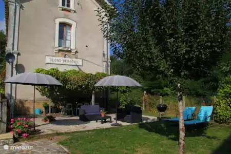 Jardin et piscine