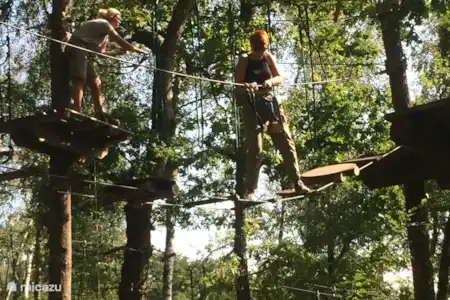 Parc accrobranche 'Arbre et Aventure Lac Saint Pardoux'