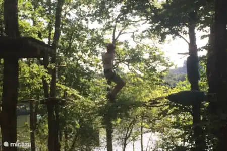 Parc accrobranche 'Arbre et Aventure Lac Saint Pardoux'