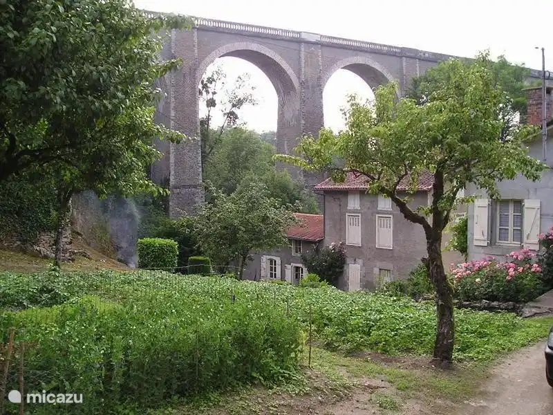 Das Eisenbahnviadukt von Bellac