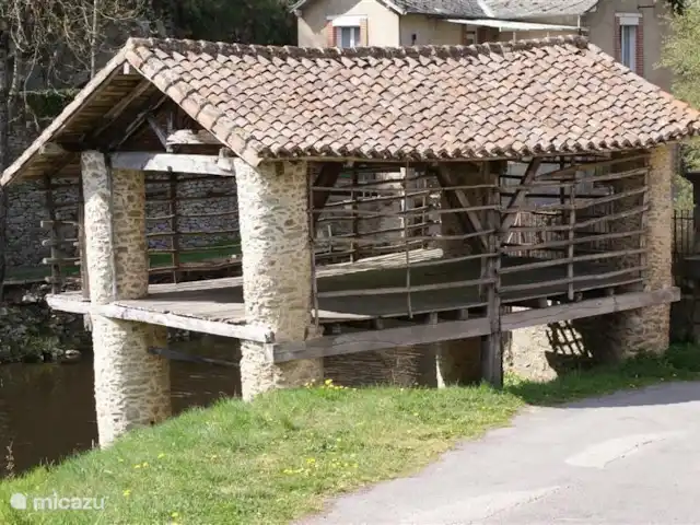 Gareine Blonde Berneuil | France, Haute-Vienne, Blond - maison de vacances Ancienne tannerie sur le Vincou à Bellac