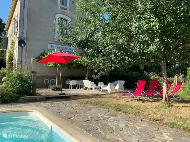 Gareine Blonde Berneuil | France, Haute-Vienne, Blond - maison de vacances Terrasse avec transats