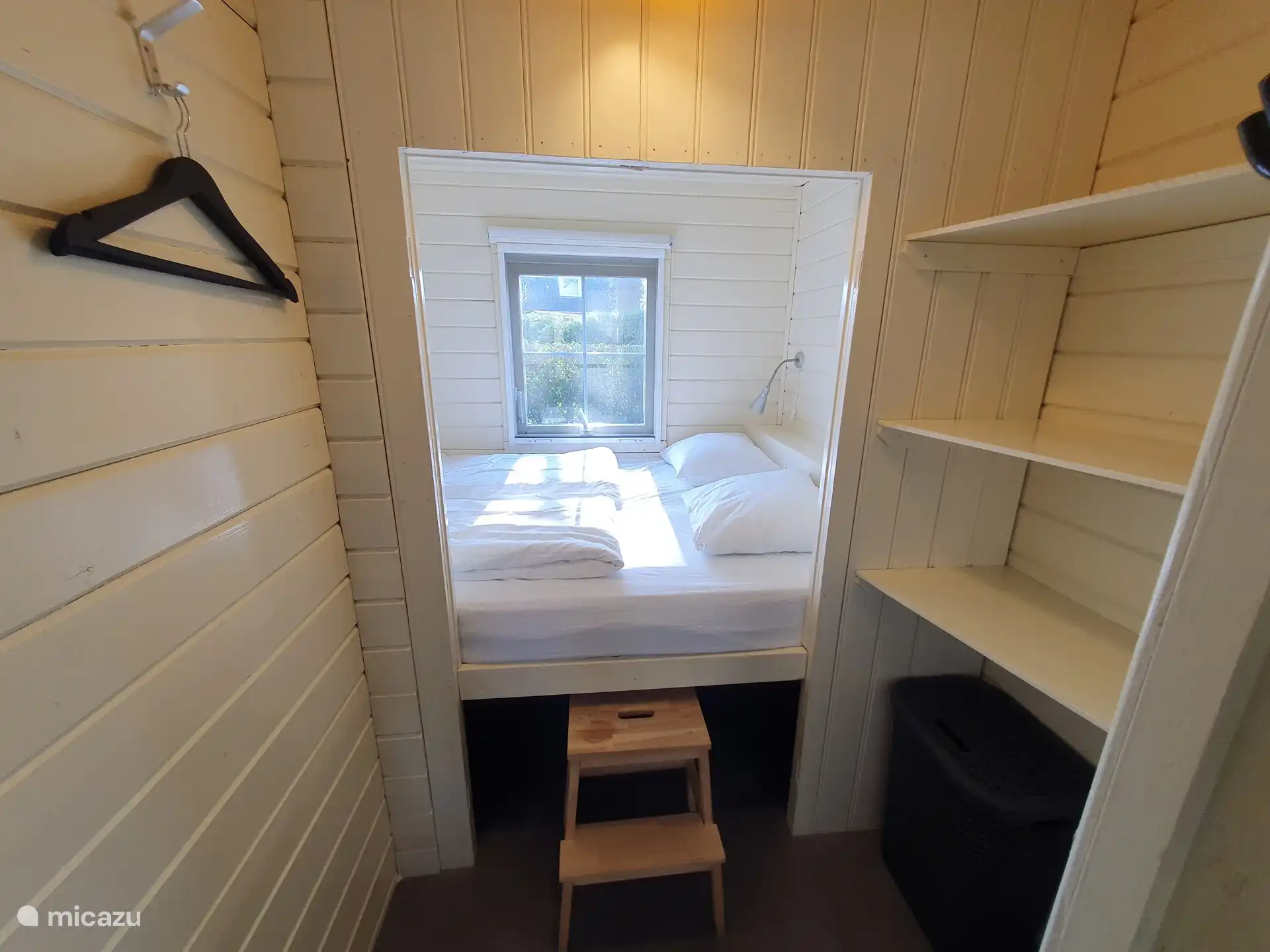 Sommier avec vestiaire