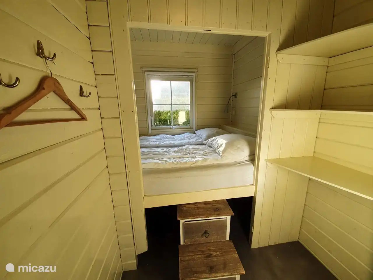 Il y a encore de la place pour s'habiller dans cette chambre