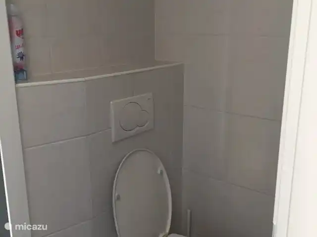 Wandelen, Nederland, Overijssel, Schalkhaar, boerderij Vakantieboerderij Deventer Toilet