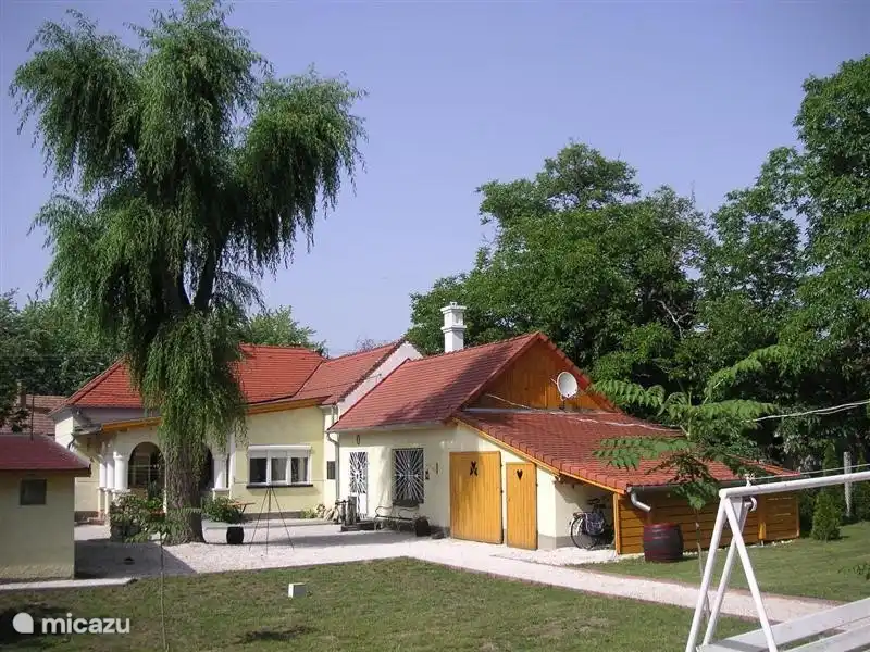 Ferienhaus Zoldfa in Badacsonytordemic, Plattensee, Ungarn mieten? | Micazu