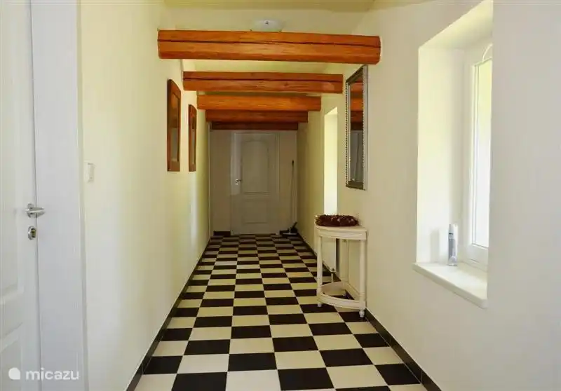 El pasillo del apartamento.