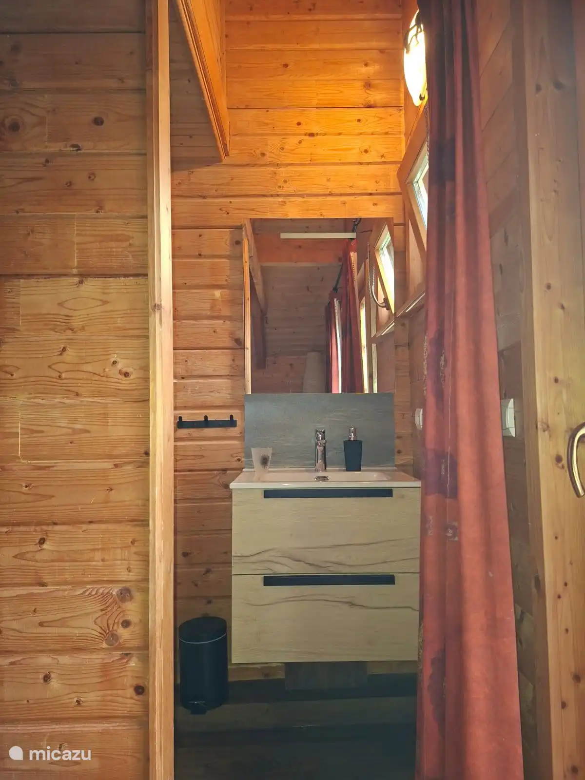 Badkamer slaapkamers 1 t/m 4 1e etage
