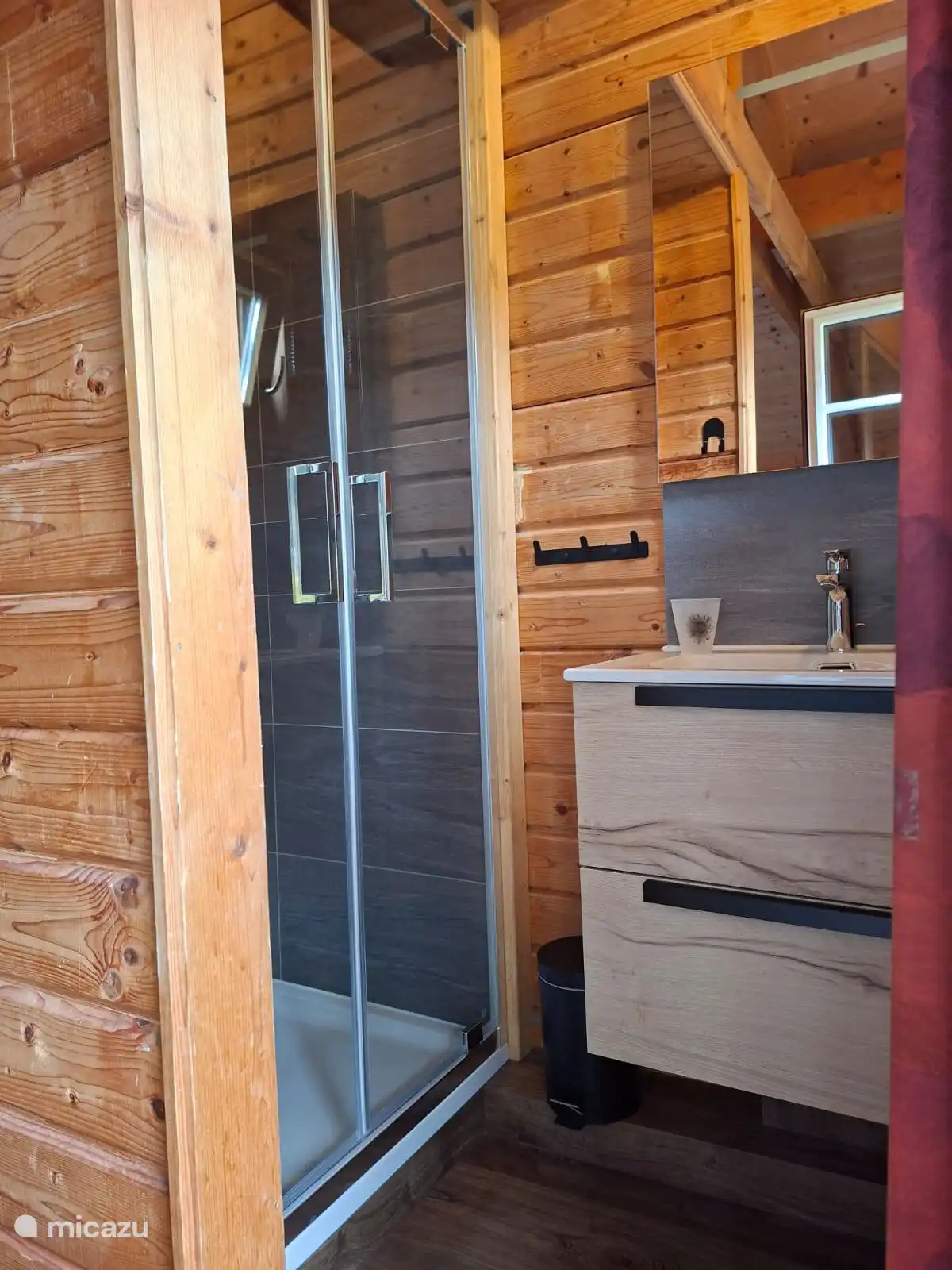 Badkamer slaapkamers 1 t/m 4 1e etage

