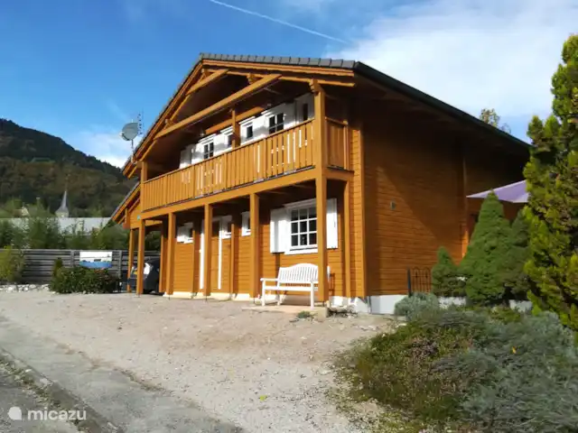 Chalet Le Passe-Temps en Francia, Alta Saboya, Saint-Jean-d'Aulps - casa vacacional Frente del chalet