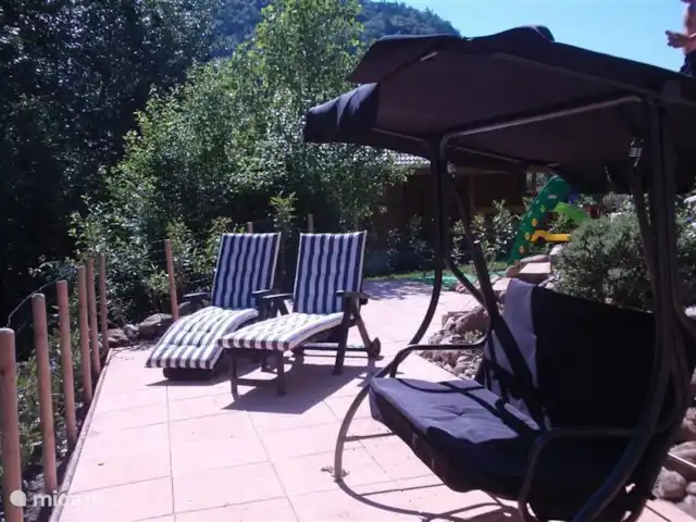 Chalet Le Passe-Temps en Francia, Alta Saboya, Saint-Jean-d'Aulps - casa vacacional Relajarse en la terraza 3
