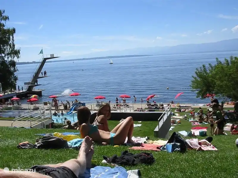 Het Lido van Thonon aan het Meer van Genève.