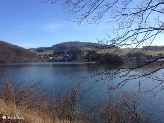 Maison Bergzicht | Allemagne, Sauerland, Willingen - appartement Le Diemelsee est un magnifique réservoir situé à environ 10 km. Il fait bon s'y promener et l'été toutes les activités nautiques peuvent être pratiquées, dont la natation !