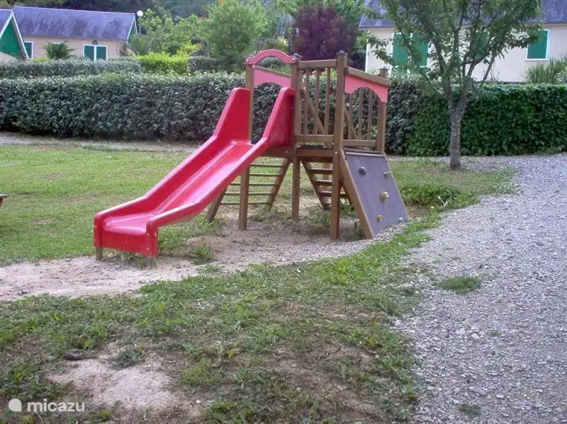 Spielgeräte im Ferienpark vorhanden