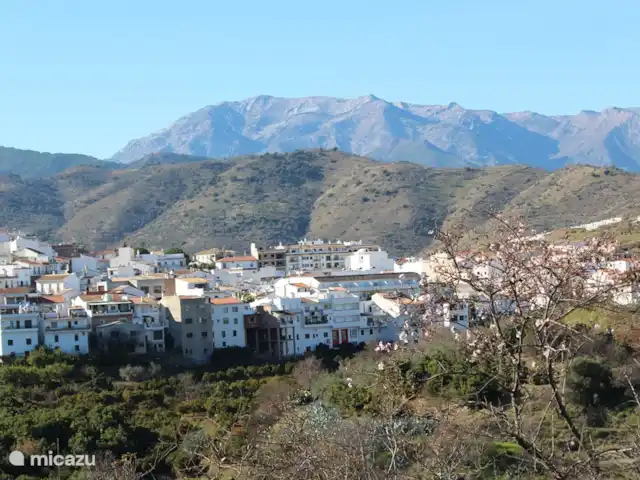 Location de Vacances Espagne, Andalousie, Guaro, maison de vacances - Casa Sonrisa Une impression de la vue depuis la terrasse sur le toit