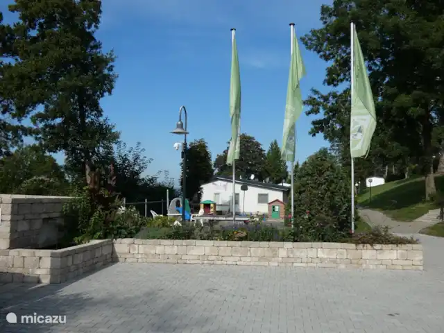 Location de Vacances Allemagne, Sauerland, Husen - Lichtenau, maison mitoyenne - EuropeFeriendorf C7 entrée du parc