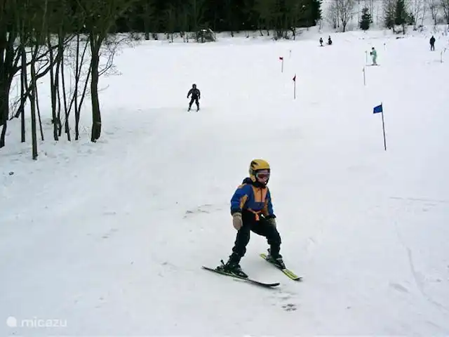 Location de Vacances Allemagne, Sauerland, Husen - Lichtenau, maison mitoyenne - EuropeFeriendorf C7 le ski aussi pour les petits