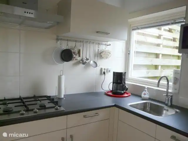 Location de Vacances Allemagne, Sauerland, Husen - Lichtenau, maison mitoyenne - EuropeFeriendorf C7 cuisine rénovée