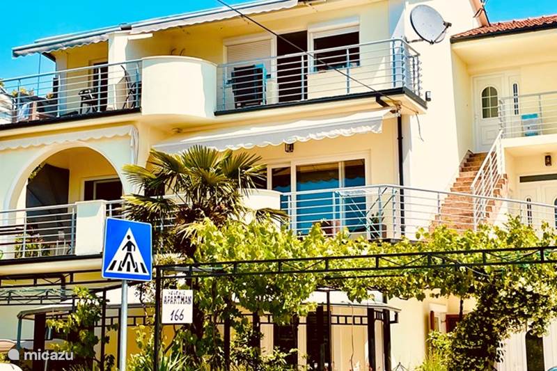 Vacation rental Croatia, Kvarner Gulf, Dramalj Apartment App. Velebit AI Olive